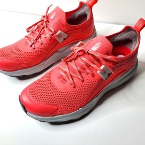 The North Women's VECTIV HYPNUM Hiking Sneakers